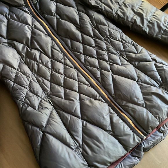 Athleta Quilted Diamond Navy Down Puffer size Small - Picture 8 of 12